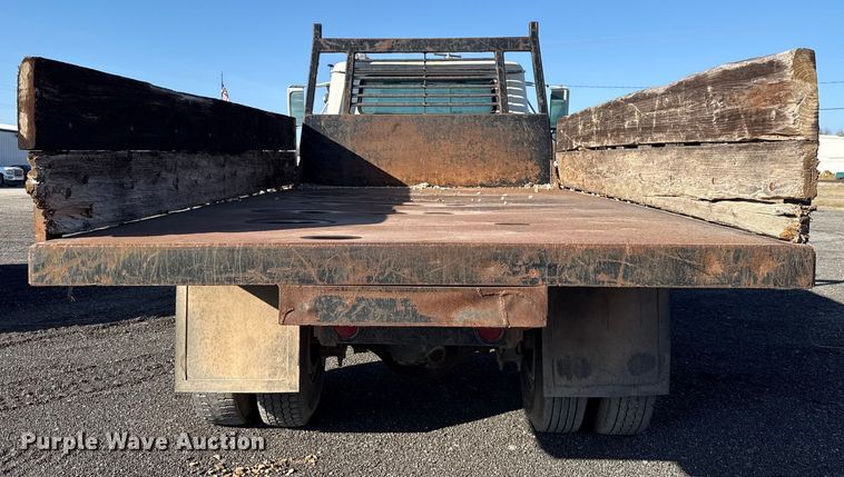 image for item ES5607 1997 International 4900 dump flatbed truck