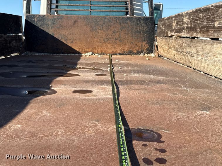 image for item ES5607 1997 International 4900 dump flatbed truck