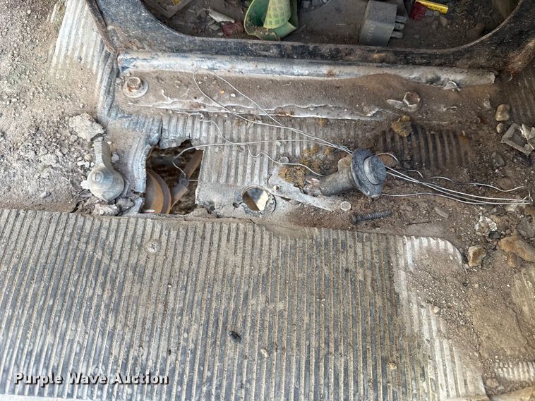 image for item ES5607 1997 International 4900 dump flatbed truck