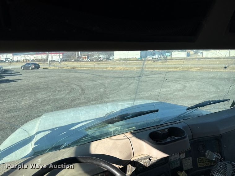 image for item ES5607 1997 International 4900 dump flatbed truck