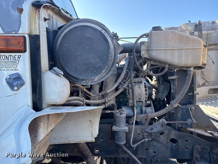 image for item ES5607 1997 International 4900 dump flatbed truck