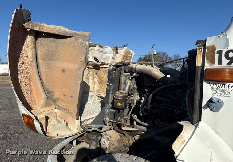 image for item ES5607 1997 International 4900 dump flatbed truck