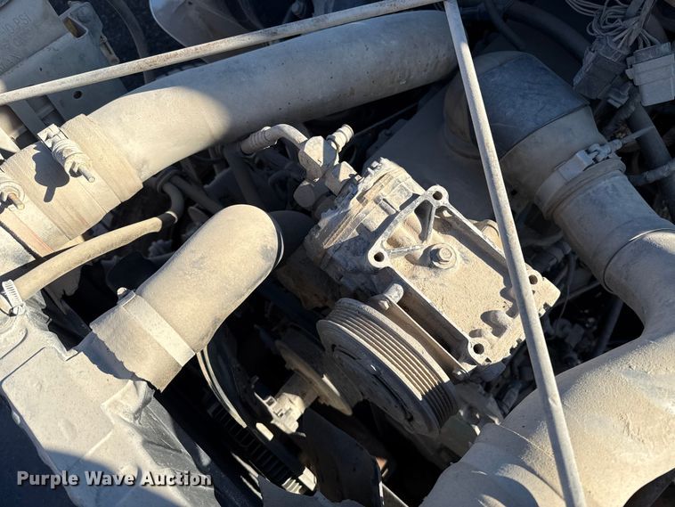 image for item ES5607 1997 International 4900 dump flatbed truck