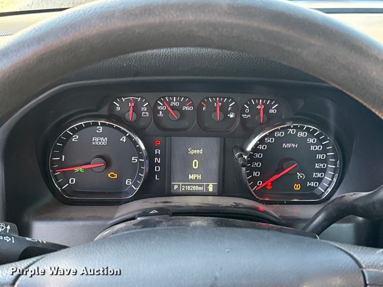 image for item ES5612 2017 Chevrolet Silverado 1500 pickup truck