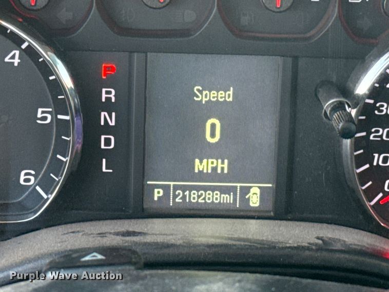 image for item ES5612 2017 Chevrolet Silverado 1500 pickup truck