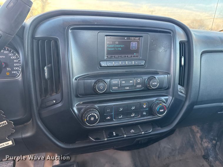 image for item ES5612 2017 Chevrolet Silverado 1500 pickup truck