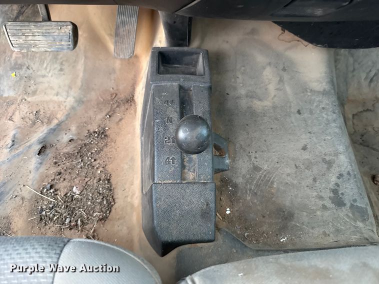 image for item ES5612 2017 Chevrolet Silverado 1500 pickup truck