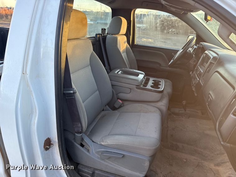 image for item ES5612 2017 Chevrolet Silverado 1500 pickup truck