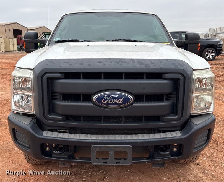 image for item ET1007 2013 Ford F250 Super Duty Crew Cab pickup truck