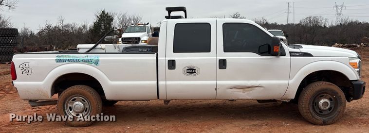 image for item ET1007 2013 Ford F250 Super Duty Crew Cab pickup truck