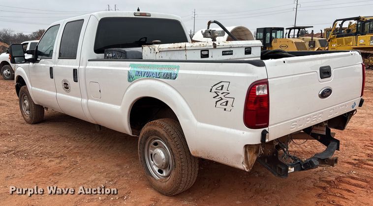 image for item ET1007 2013 Ford F250 Super Duty Crew Cab pickup truck