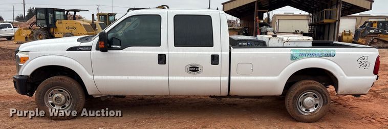 image for item ET1007 2013 Ford F250 Super Duty Crew Cab pickup truck