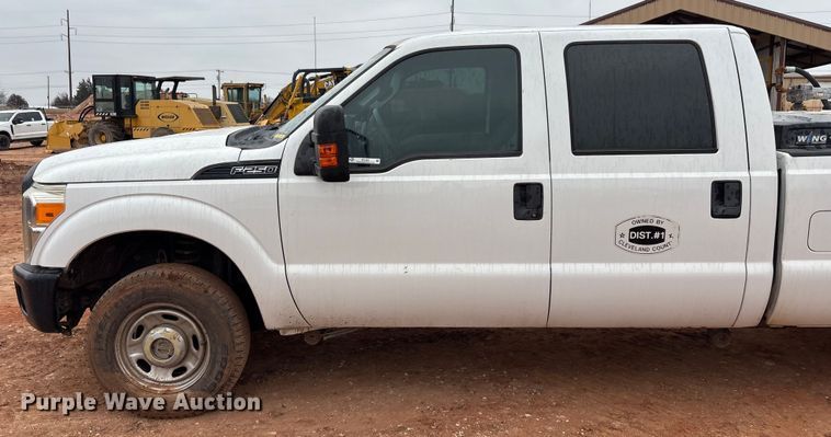 image for item ET1007 2013 Ford F250 Super Duty Crew Cab pickup truck