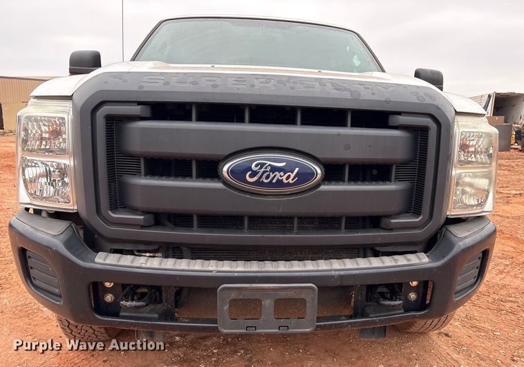 image for item ET1007 2013 Ford F250 Super Duty Crew Cab pickup truck
