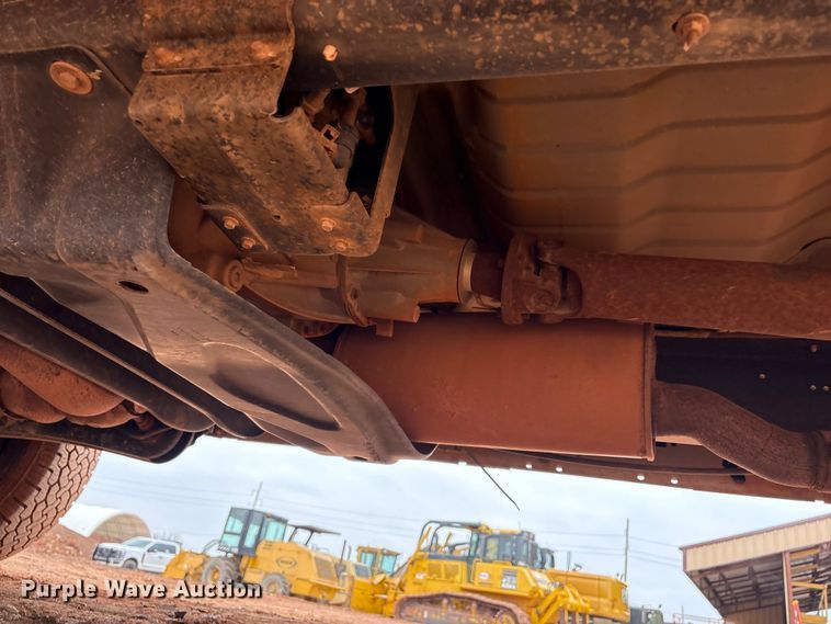 image for item ET1007 2013 Ford F250 Super Duty Crew Cab pickup truck