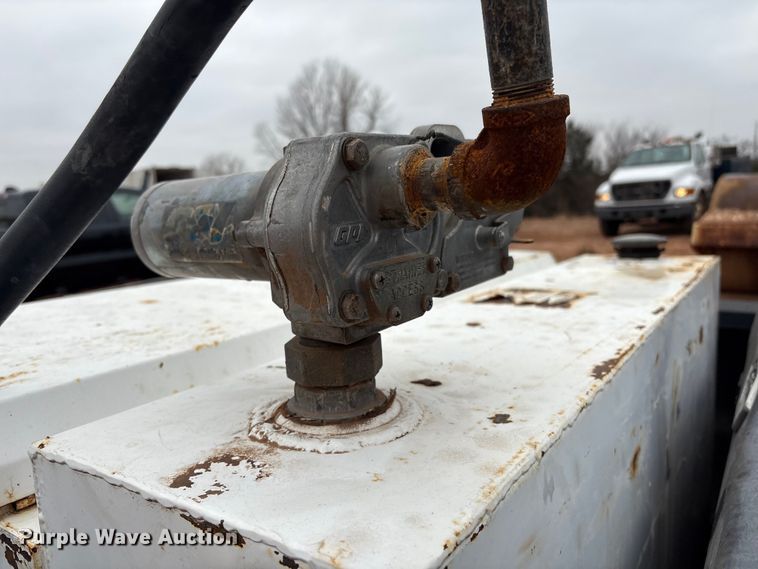 image for item ET1007 2013 Ford F250 Super Duty Crew Cab pickup truck