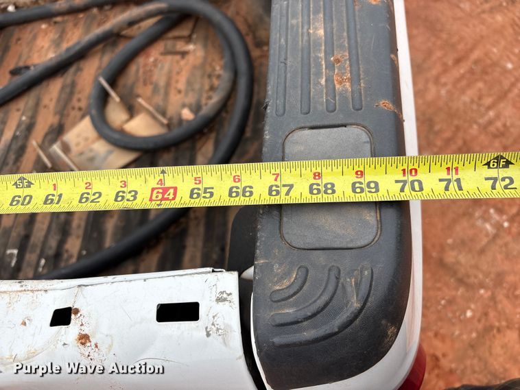 image for item ET1007 2013 Ford F250 Super Duty Crew Cab pickup truck