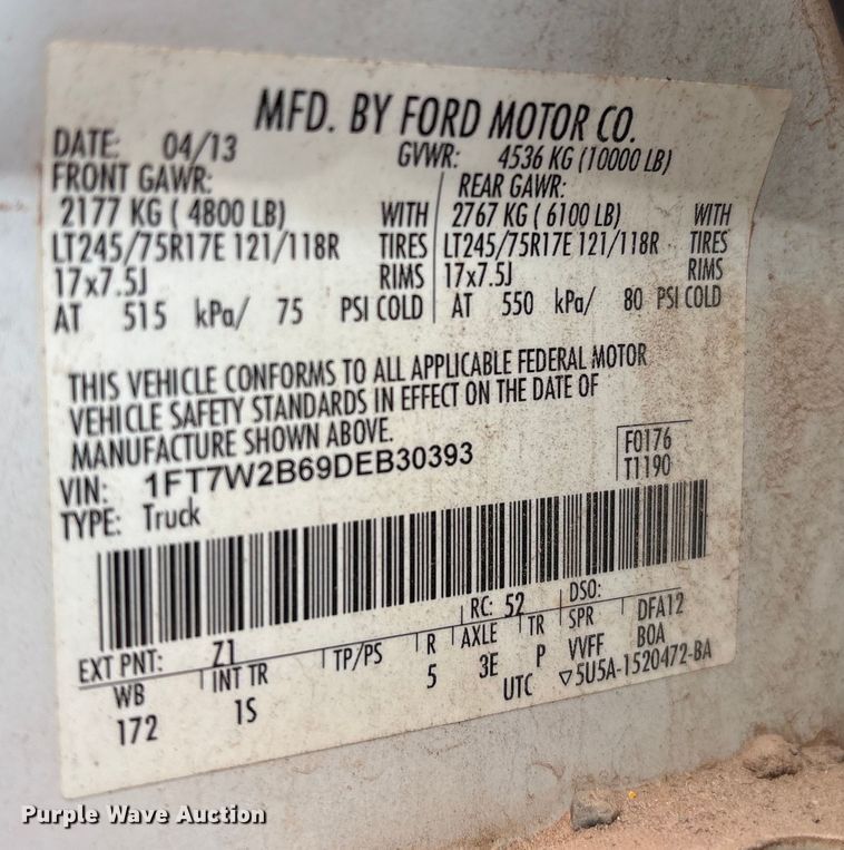 image for item ET1007 2013 Ford F250 Super Duty Crew Cab pickup truck