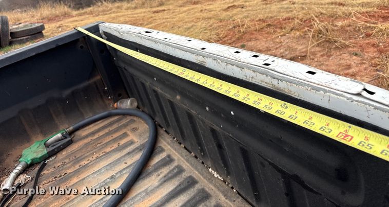 image for item ET1008 2011 Ford F250 Super Duty Crew Cab pickup truck