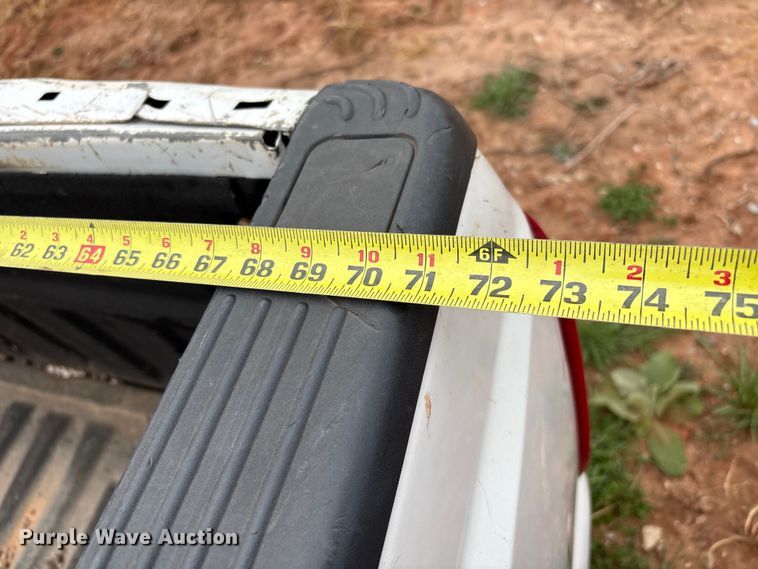 image for item ET1008 2011 Ford F250 Super Duty Crew Cab pickup truck