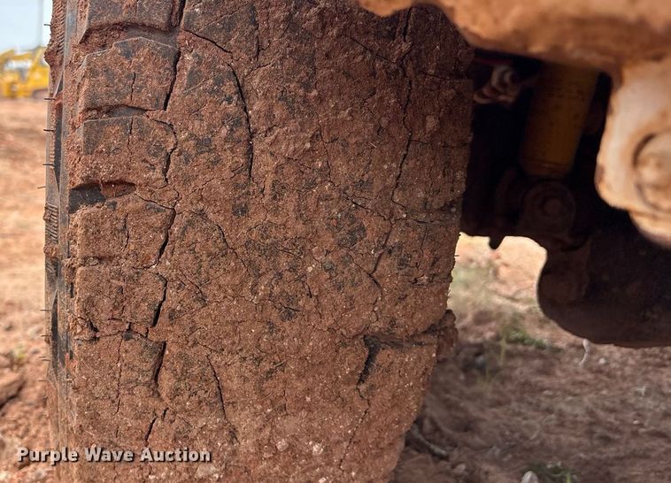 image for item ET1008 2011 Ford F250 Super Duty Crew Cab pickup truck