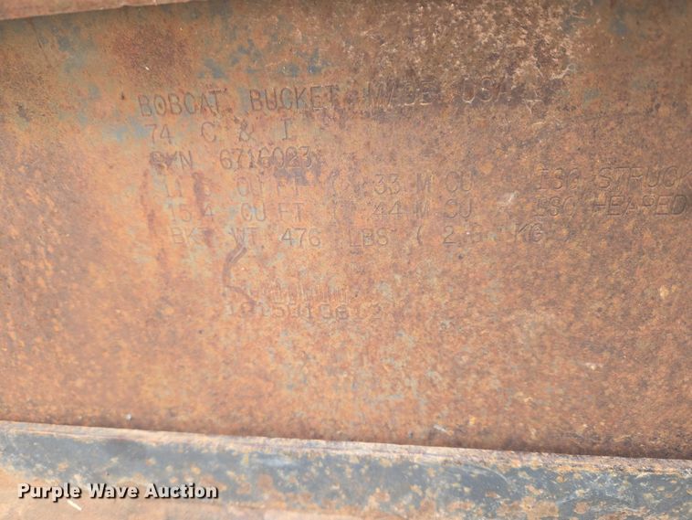 image for item ET1010 2002 Bobcat 873 skid steer loader