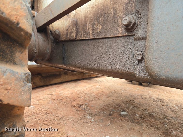 image for item ET1010 2002 Bobcat 873 skid steer loader