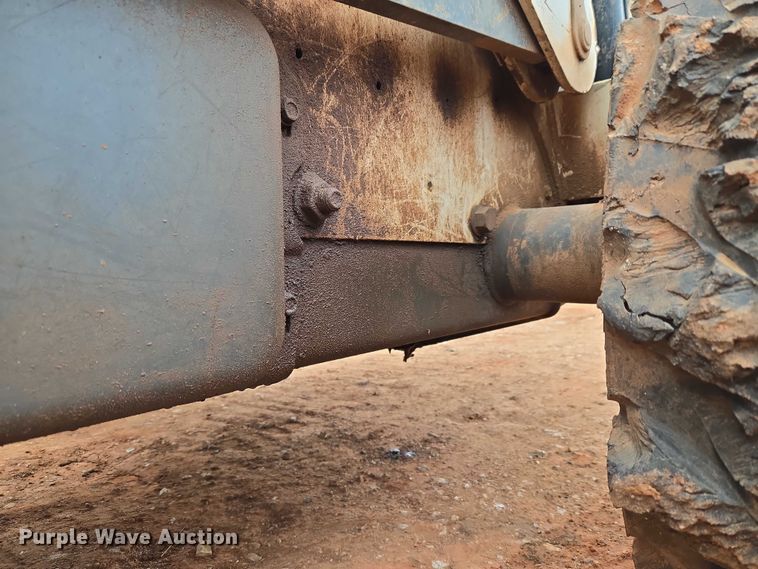 image for item ET1010 2002 Bobcat 873 skid steer loader