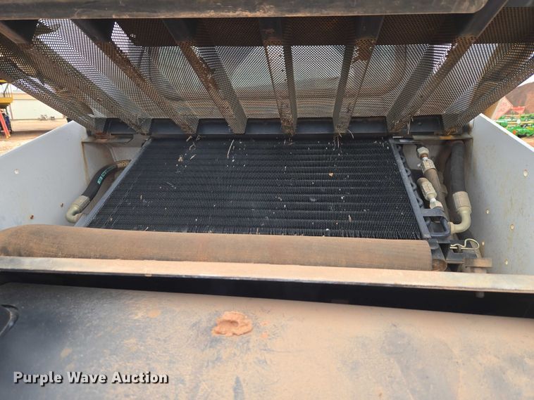 image for item ET1010 2002 Bobcat 873 skid steer loader