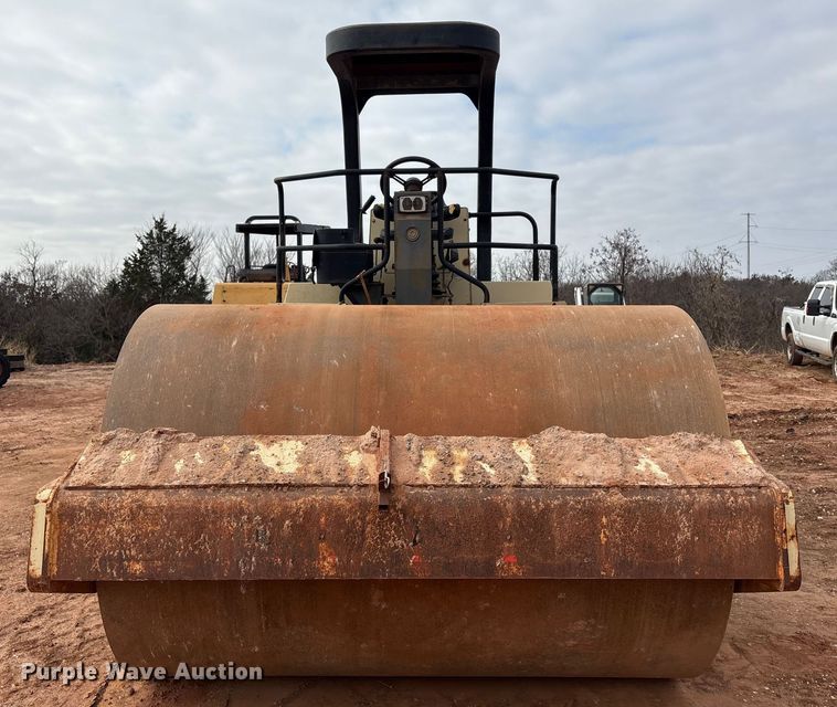 image for item ET1012 1999 Ingersoll Rand SD-100D PRO PAC single drum roller