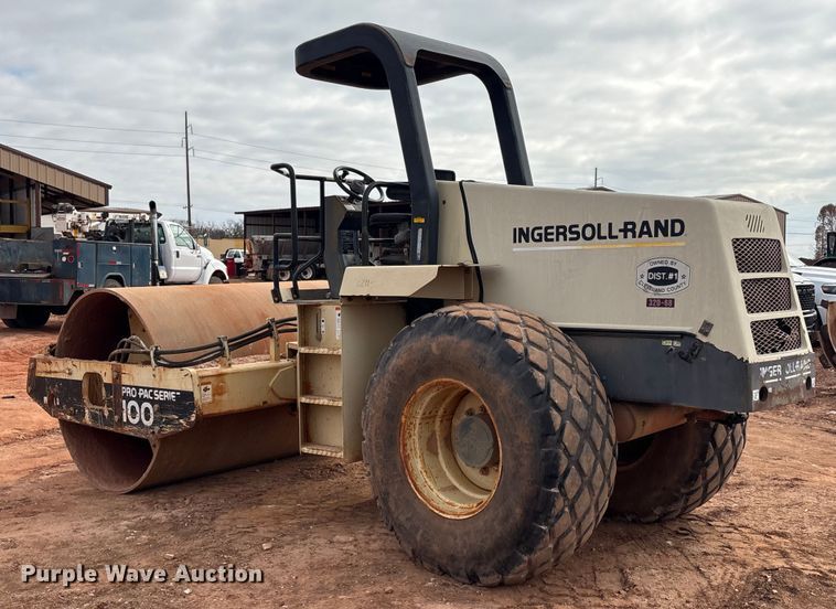 image for item ET1012 1999 Ingersoll Rand SD-100D PRO PAC single drum roller