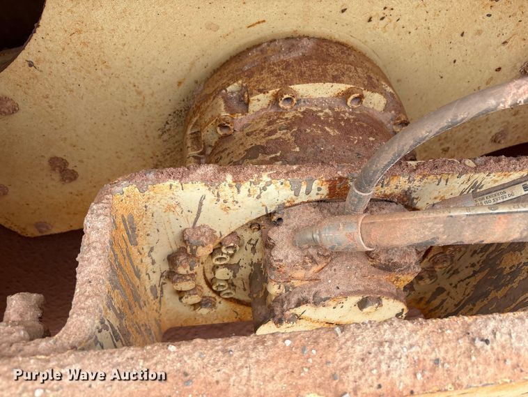 image for item ET1012 1999 Ingersoll Rand SD-100D PRO PAC single drum roller