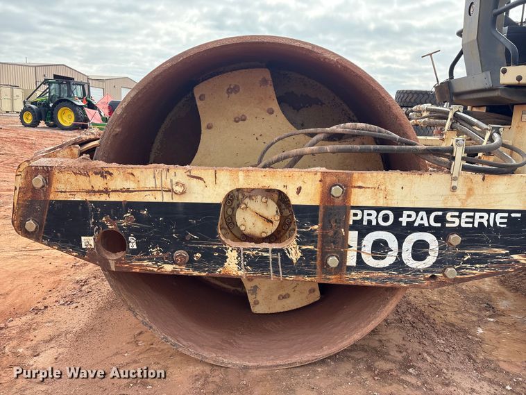 image for item ET1012 1999 Ingersoll Rand SD-100D PRO PAC single drum roller