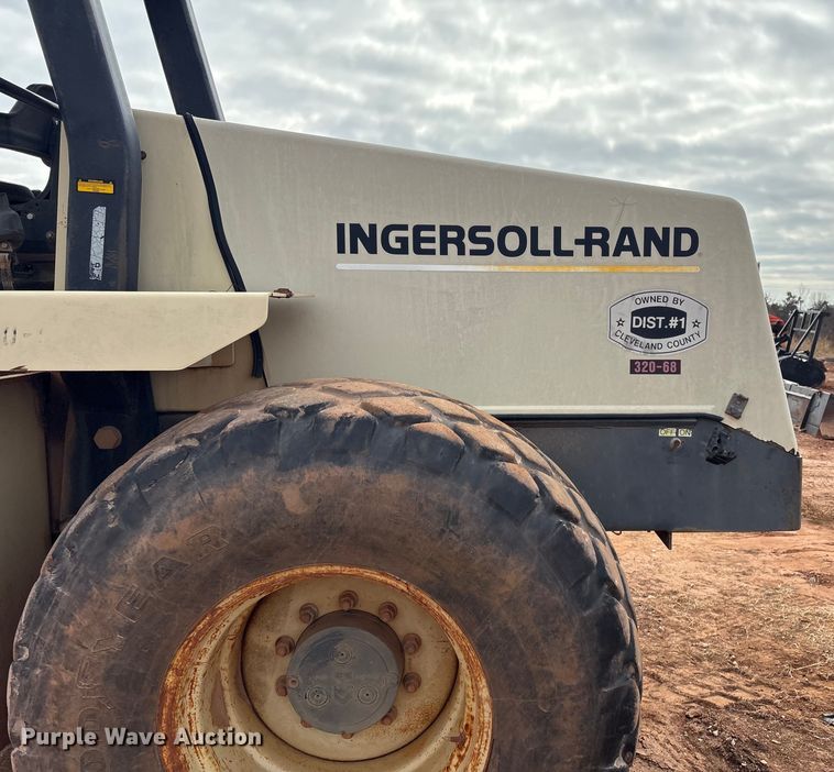 image for item ET1012 1999 Ingersoll Rand SD-100D PRO PAC single drum roller