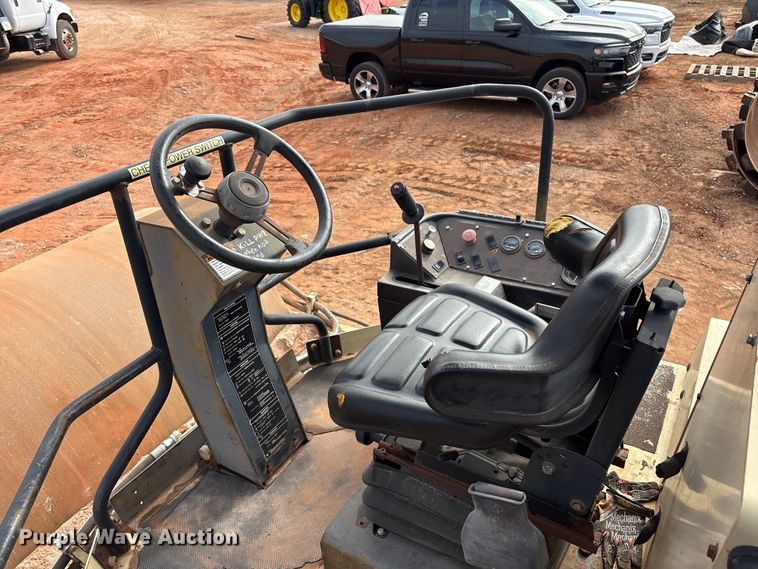 image for item ET1012 1999 Ingersoll Rand SD-100D PRO PAC single drum roller