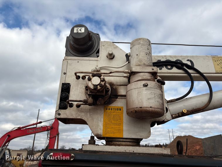 image for item ET1014 2003 Ford F650 Super Duty XL utility / service truck