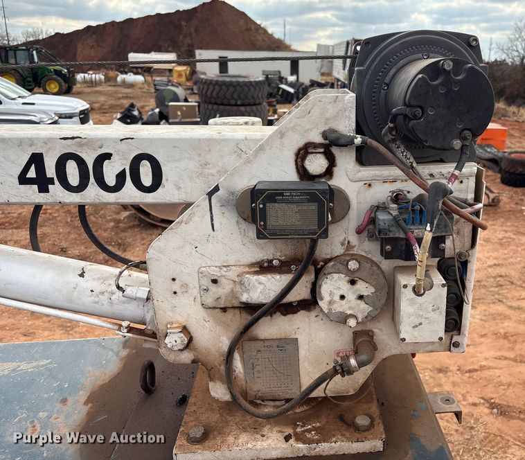 image for item ET1014 2003 Ford F650 Super Duty XL utility / service truck