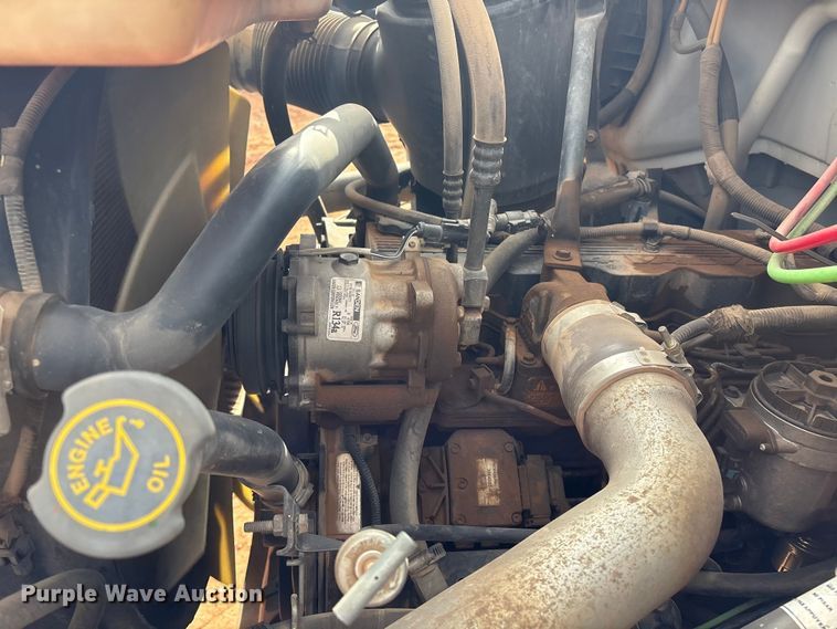 image for item ET1014 2003 Ford F650 Super Duty XL utility / service truck