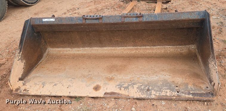 image for item ET1015 Bobcat 80HD C/I  skid steer bucket