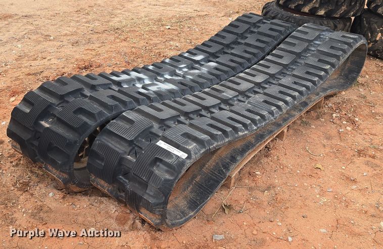 image for item ET1020 Trek 450x86DX56 rubber tracks