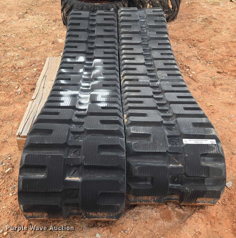 image for item ET1020 Trek 450x86DX56 rubber tracks