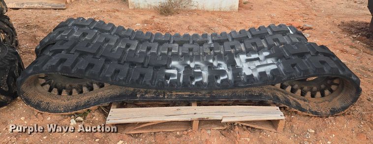 image for item ET1020 Trek 450x86DX56 rubber tracks