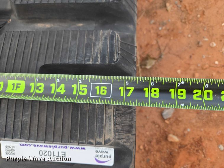 image for item ET1020 Trek 450x86DX56 rubber tracks