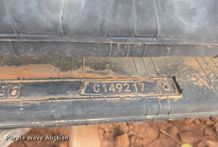 image for item ET1020 Trek 450x86DX56 rubber tracks