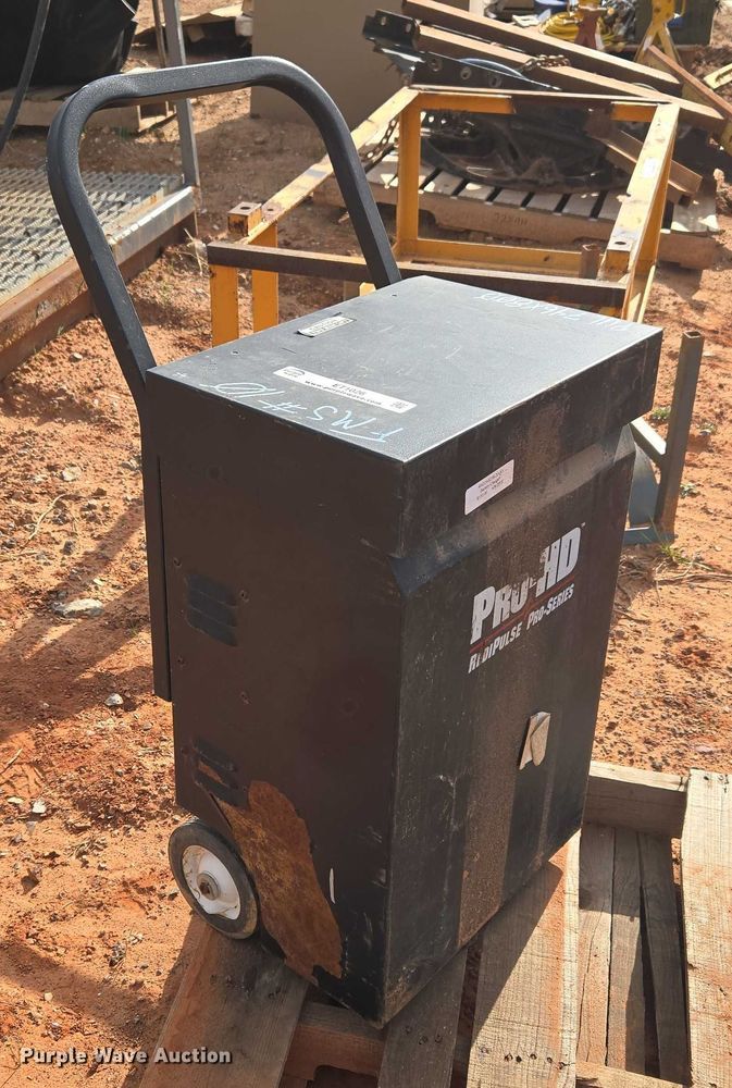 image for item ET1026 PRO-HD RediPulse Pro Series battery charger