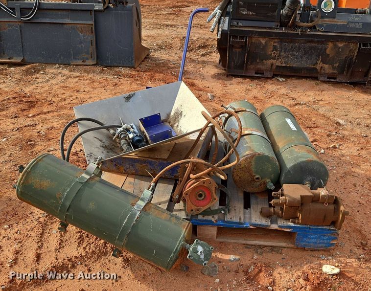 image for item ET1027 Air tanks and hydraulic parts