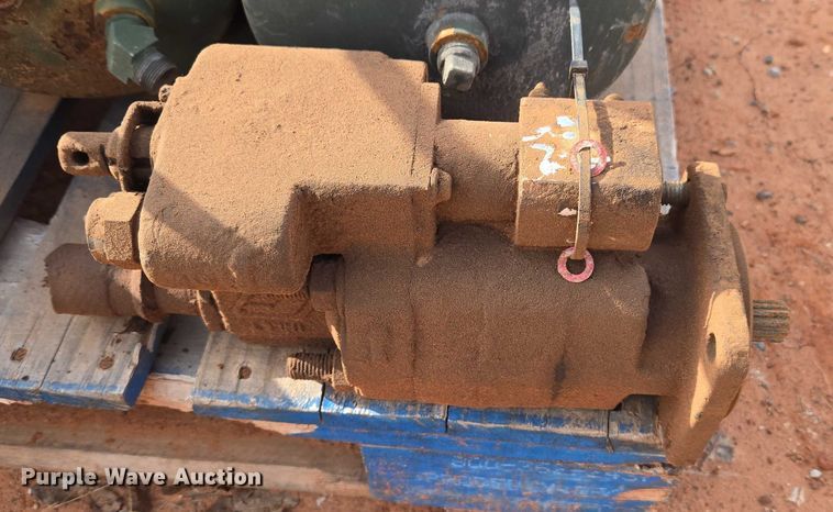 image for item ET1027 Air tanks and hydraulic parts