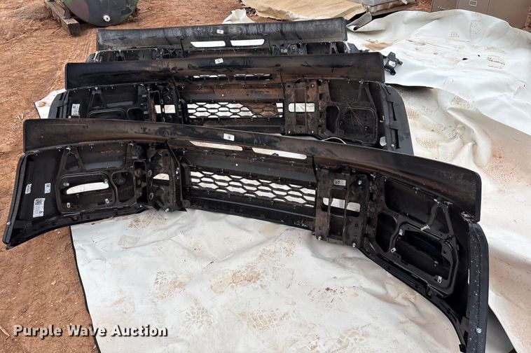 image for item ET1031  (3) 2025 RAM 2500 bumper covers