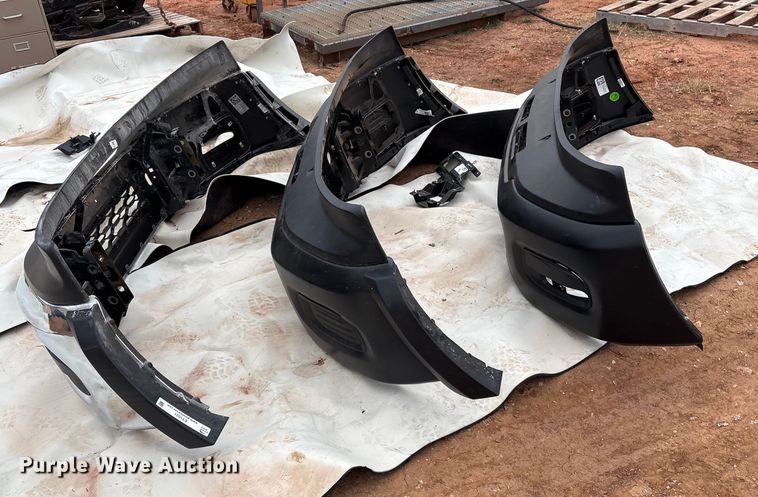 image for item ET1031  (3) 2025 RAM 2500 bumper covers