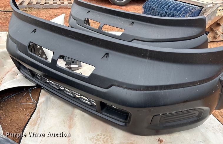 image for item ET1031  (3) 2025 RAM 2500 bumper covers